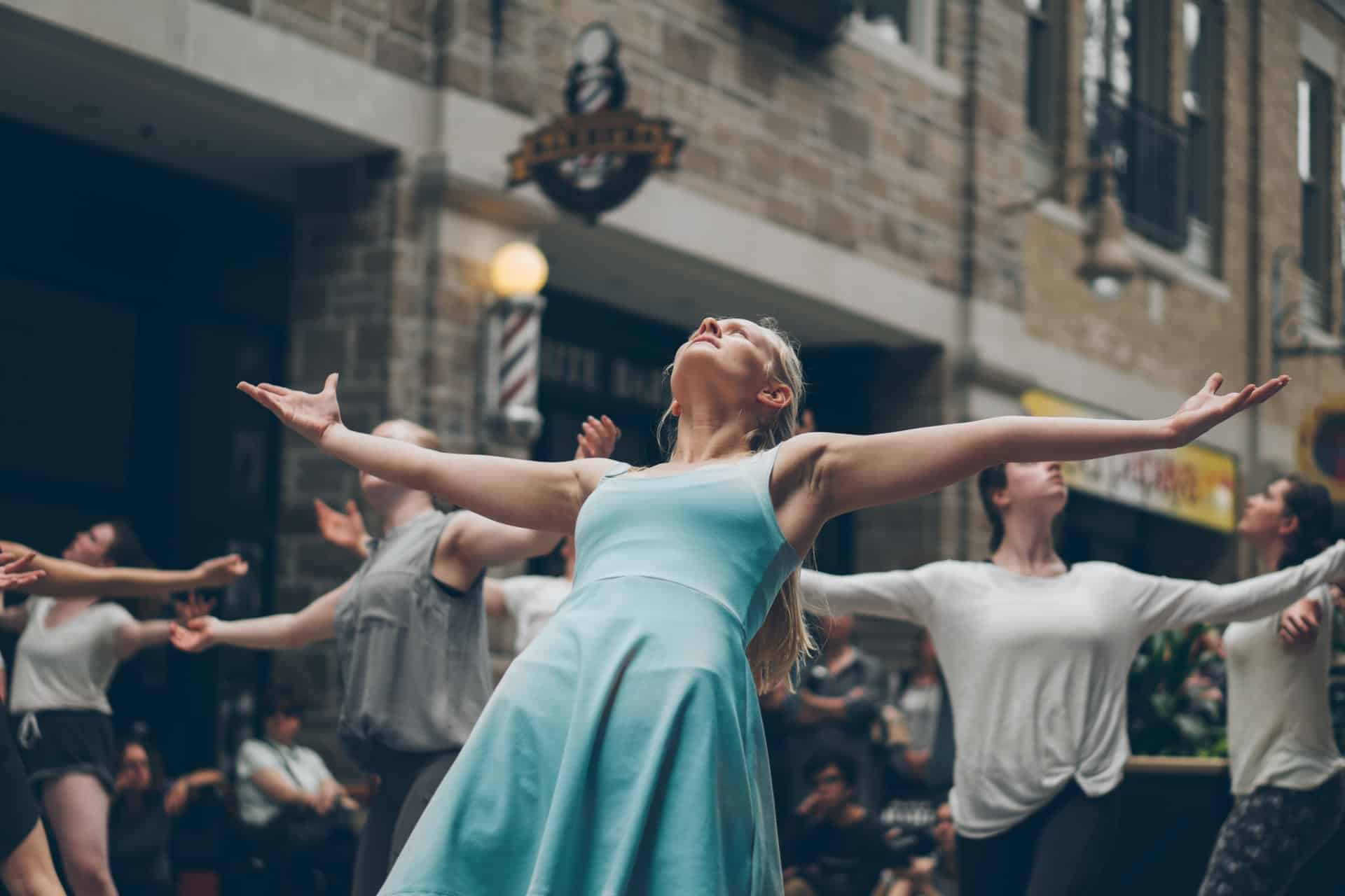 Elsker du teater? Så tag på en teaterefterskole
